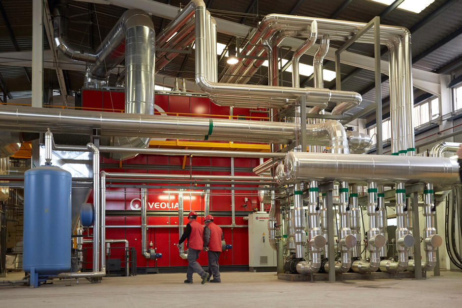 Veolia employee in Africa energy industry